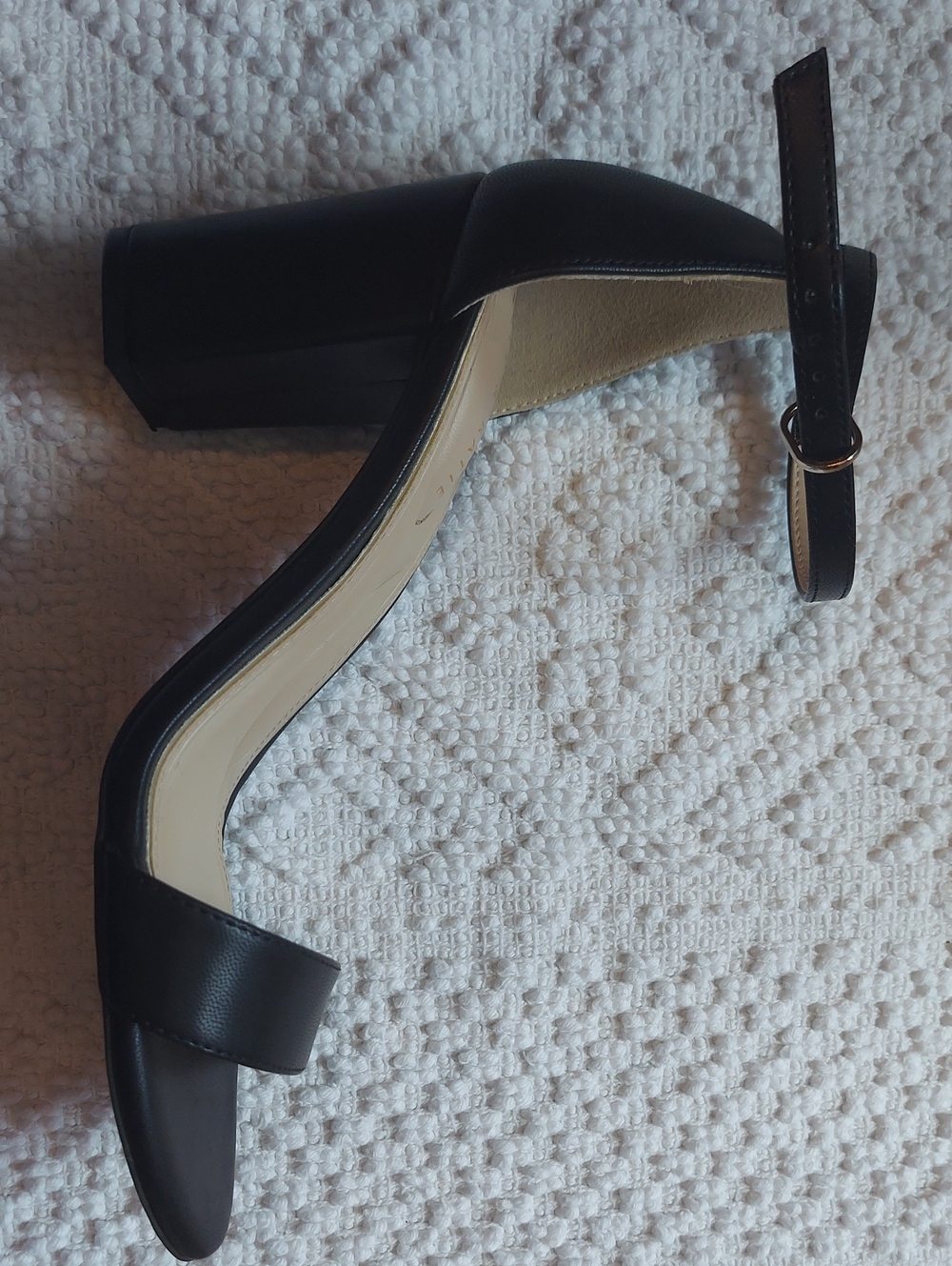 Kelly & Katie Black Heels Size 8